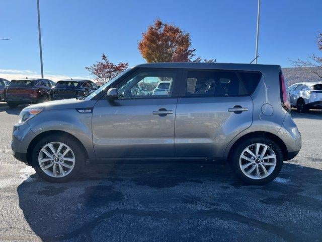 2019 Kia Soul + Auto