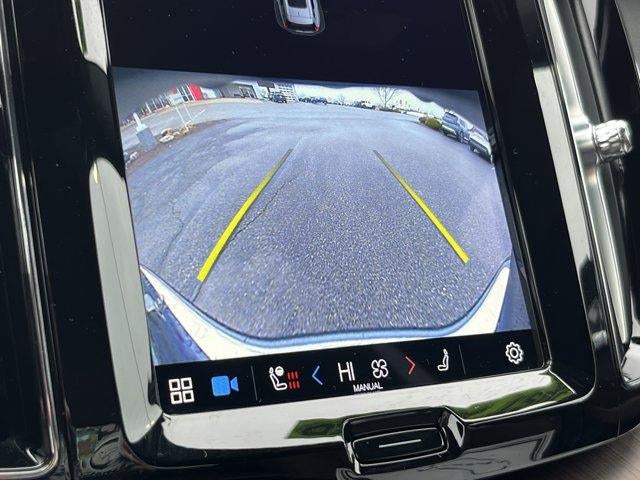 2023 Volvo XC60 Recharge Plug-In Hybrid T8 eAWD PHEV Plus Dark Theme