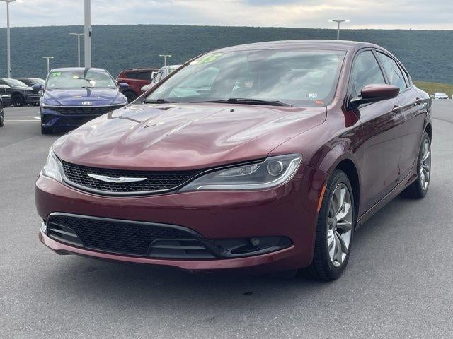 2015 Chrysler 200 4dr Sdn S FWD