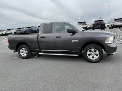 2018 RAM 1500 Express 4x4 Quad Cab 6'4" Box
