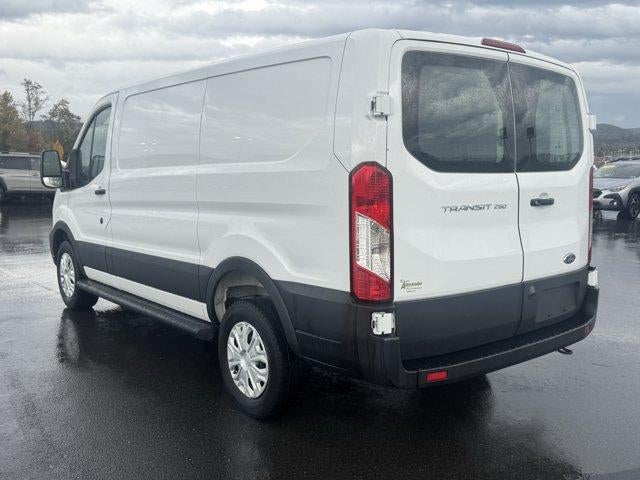 2025 Ford Transit Cargo Van T-250 130" Low Rf 9070 GVWR RWD