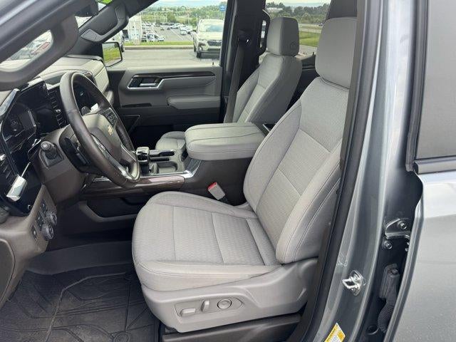 2025 Chevrolet Silverado 1500 Double Cab Standard Box 4-Wheel Drive LT 1LT
