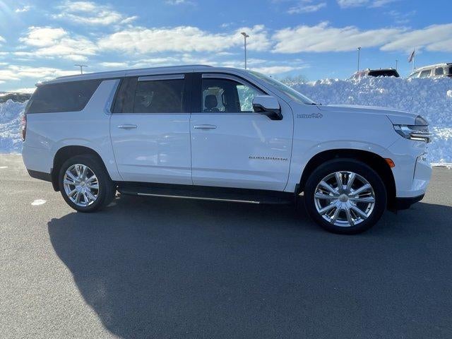 2022 Chevrolet Suburban 4WD High Country