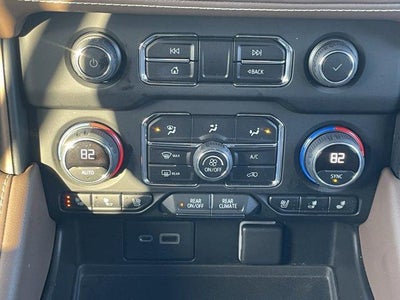 2022 Chevrolet Suburban 4WD High Country