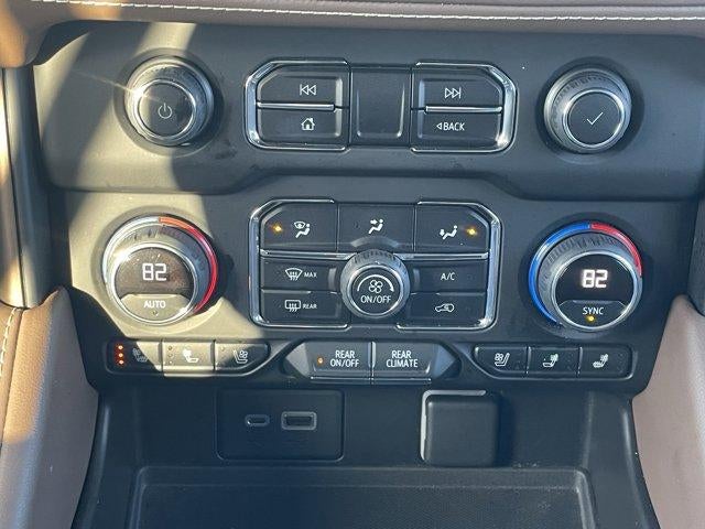 2022 Chevrolet Suburban 4WD High Country