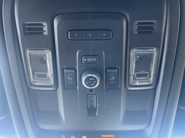 2022 Chevrolet Suburban 4WD High Country