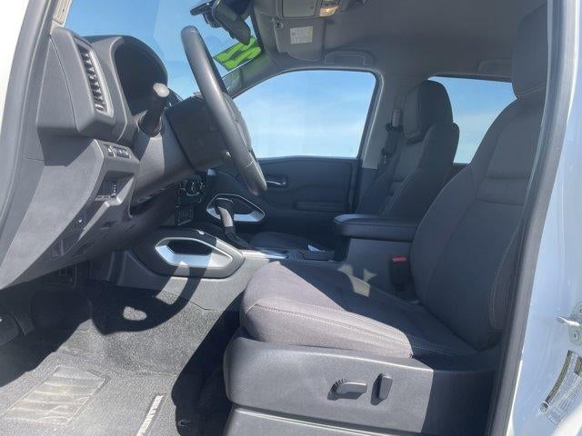 2022 Nissan Frontier Crew Cab 4x4 SV Auto