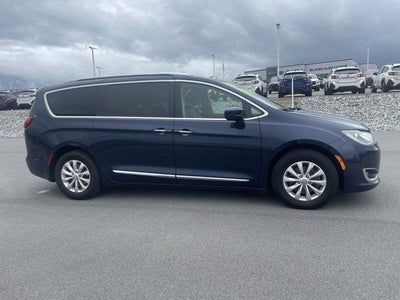 2019 Chrysler Pacifica Touring L FWD