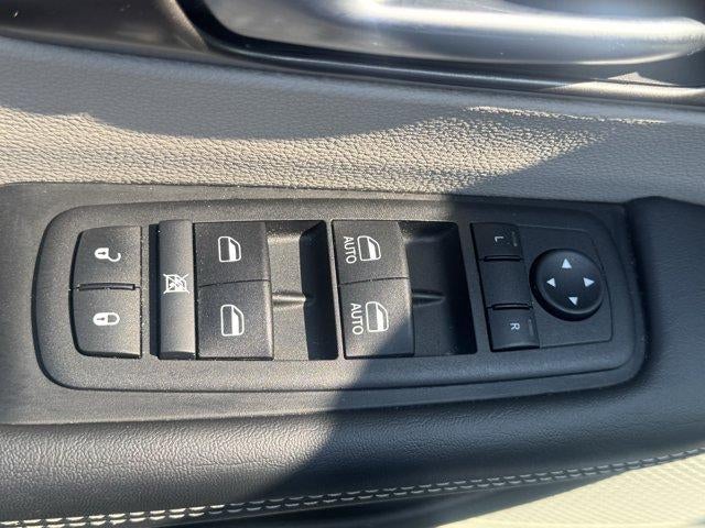 2023 Chrysler Pacifica Touring L FWD