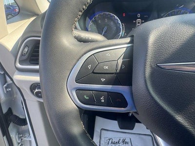 2023 Chrysler Pacifica Touring L FWD