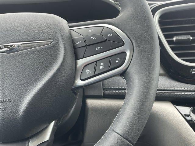 2024 Chrysler Pacifica Touring L FWD