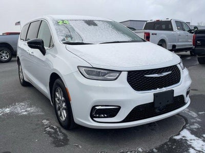 2024 Chrysler Pacifica Touring L FWD