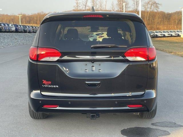 2022 Chrysler Voyager LX FWD
