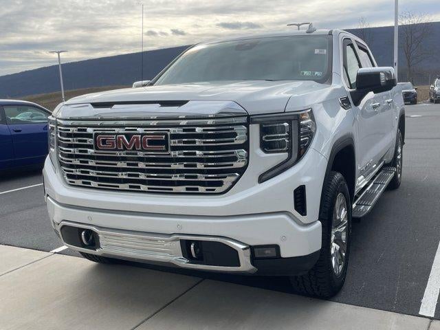 2022 GMC Sierra 1500 Crew Cab Short Box 4-Wheel Drive Denali