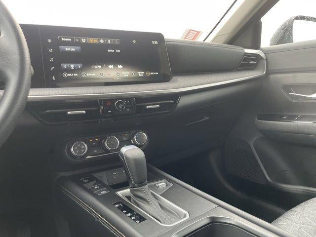 2025 Nissan Kicks SV AWD