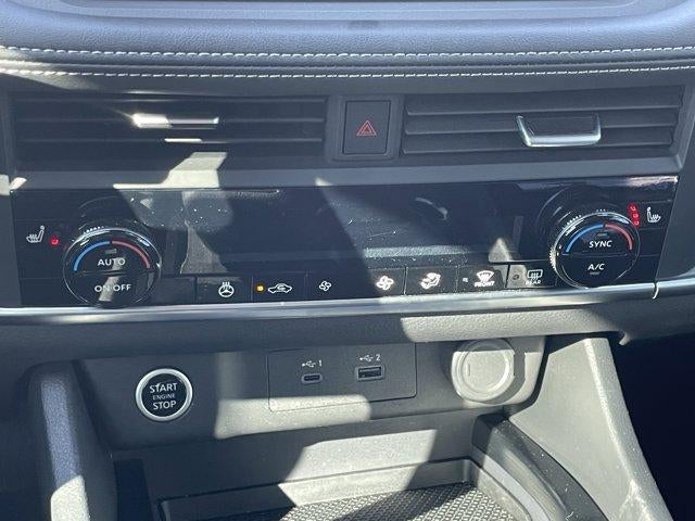 2023 Nissan Rogue AWD SV