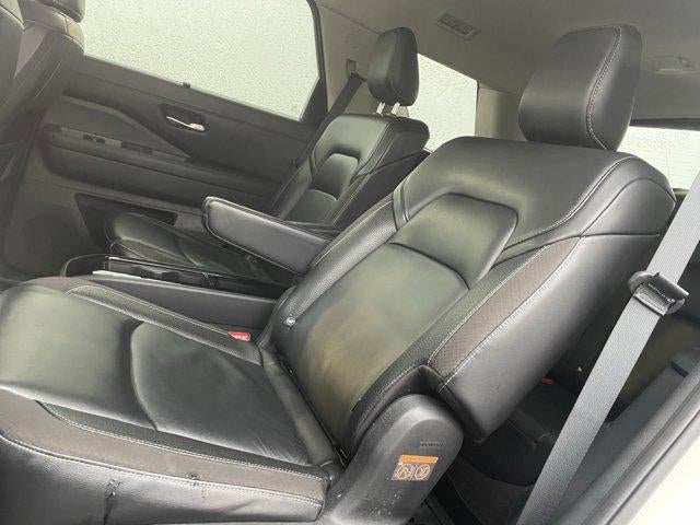 2024 Nissan Pathfinder SL 4WD