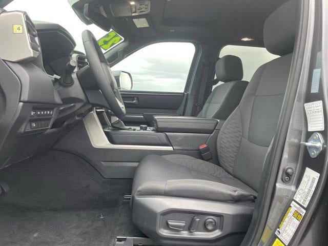 2025 Toyota Sequoia Platinum 4WD (Natl)