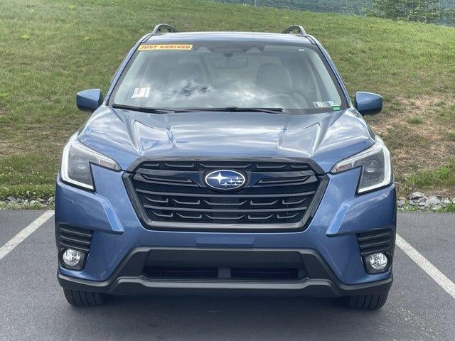 2023 Subaru Forester Premium CVT