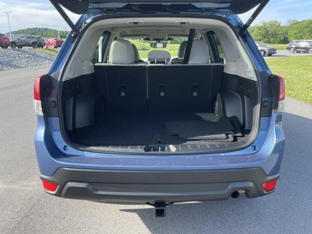 2023 Subaru Forester Premium CVT