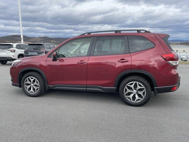 2023 Subaru Forester Premium CVT