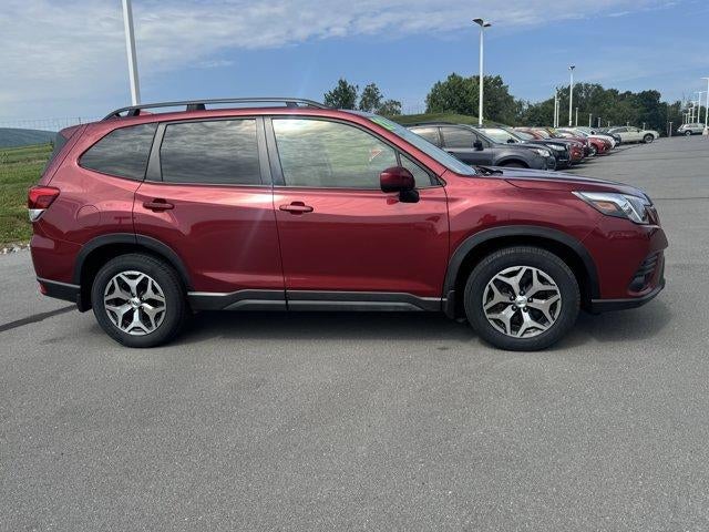 2022 Subaru Forester Premium CVT