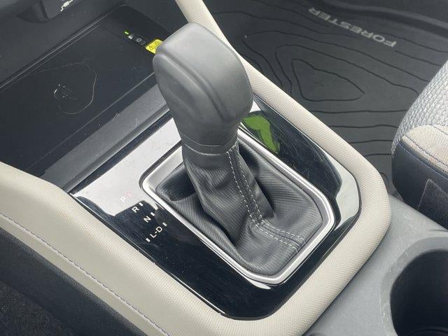 2025 Subaru Forester Premium AWD