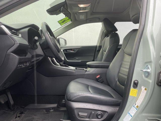 2022 Toyota RAV4 XLE Premium AWD (Natl)