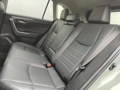 2022 Toyota RAV4 XLE Premium AWD (Natl)