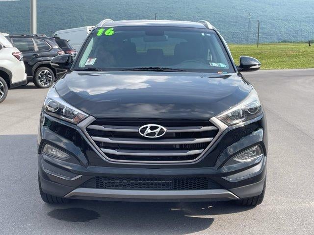 2016 Hyundai TUCSON FWD 4dr Sport