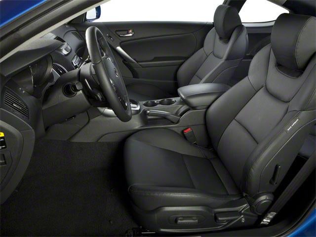 2010 Hyundai GENESIS Coupe 2dr 3.8L Man Track