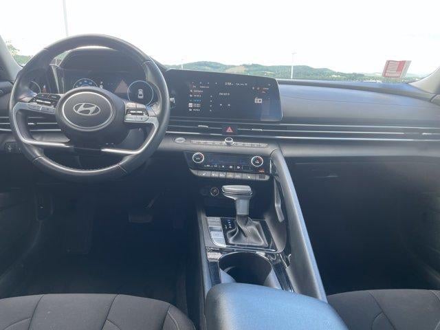 2024 Hyundai ELANTRA SEL IVT