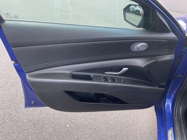 2024 Hyundai ELANTRA SEL IVT