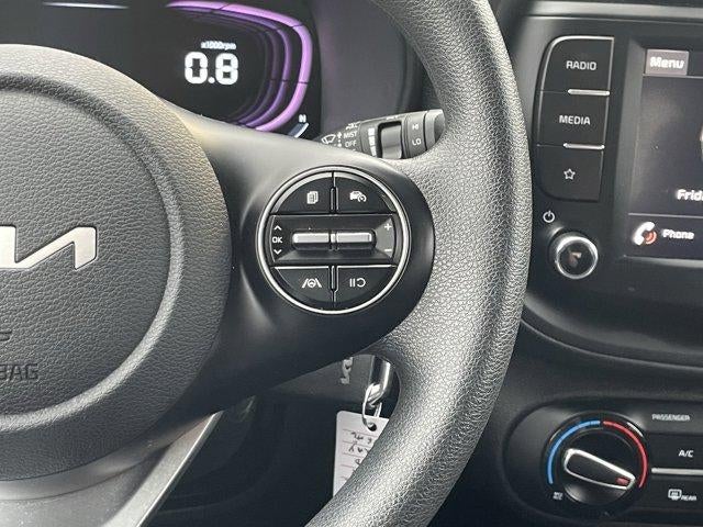 2024 Kia Soul LX IVT