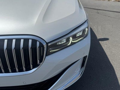 2022 BMW 740i xDrive Sedan