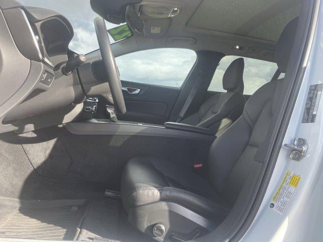 2022 Volvo V60 Cross Country T5 AWD