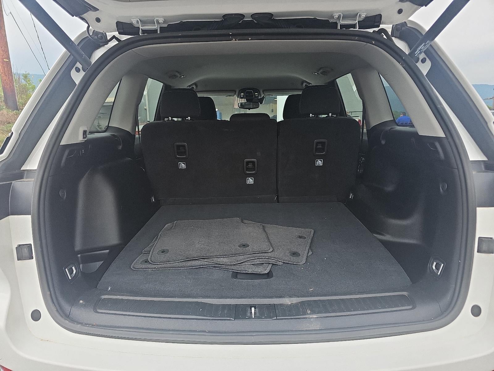 2023 Jeep Grand Cherokee Laredo 4x4
