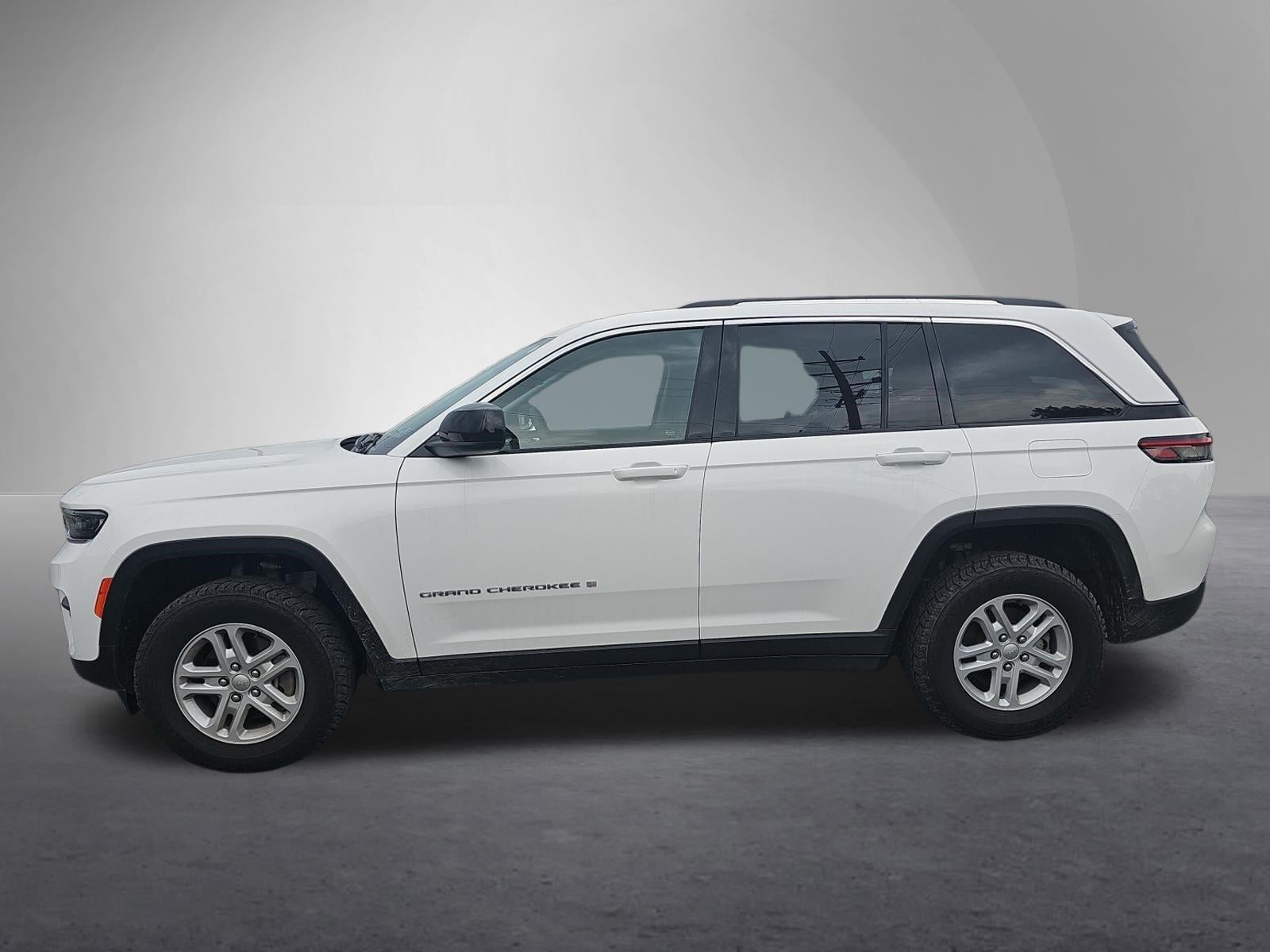 2023 Jeep Grand Cherokee Laredo 4x4