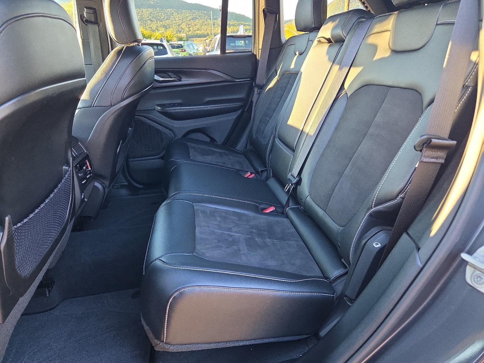 2023 Jeep Grand Cherokee Altitude X 4x4