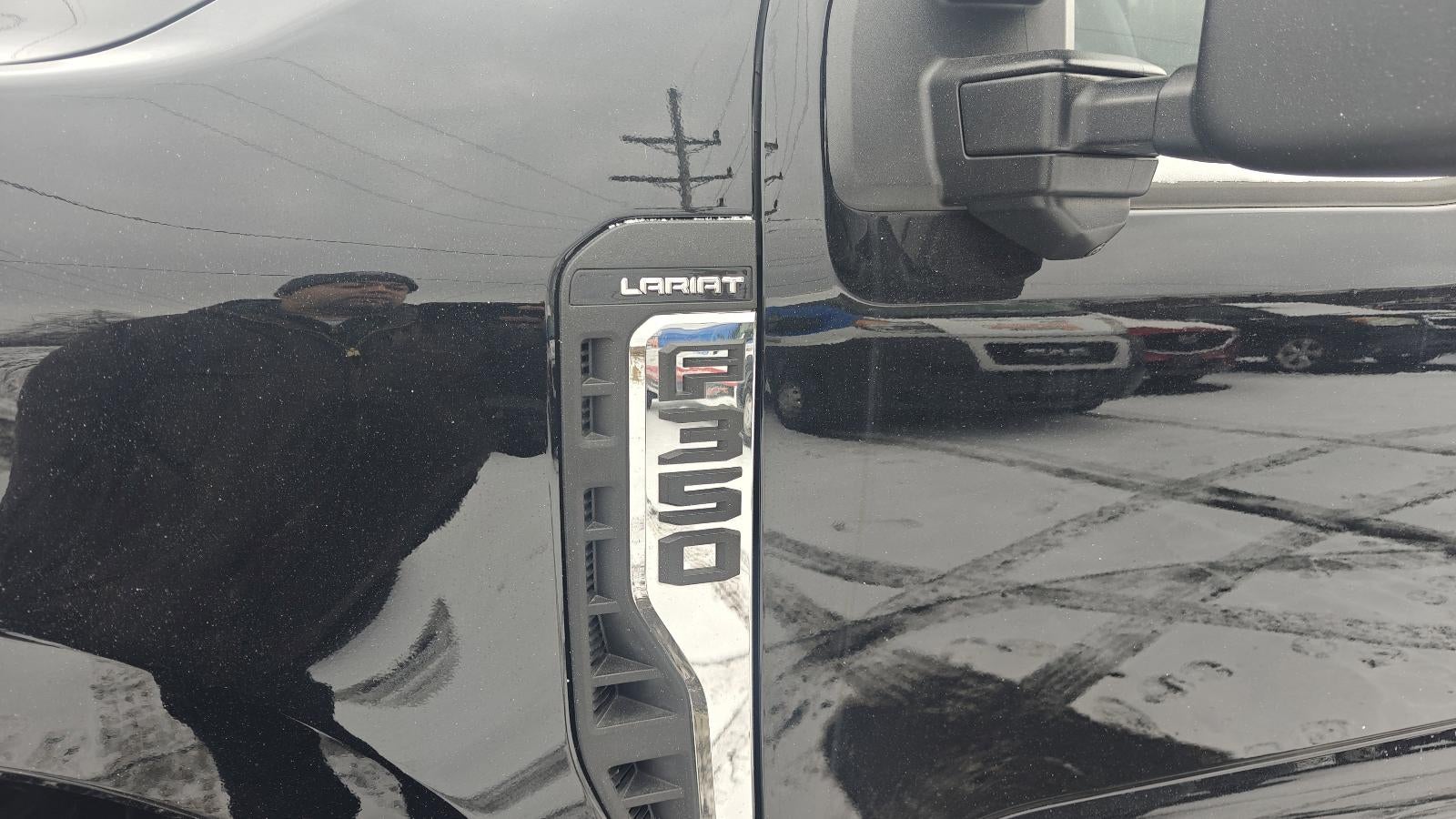 2024 Ford Super Duty F-350 SRW LARIAT 4WD Crew Cab 6.75' Box