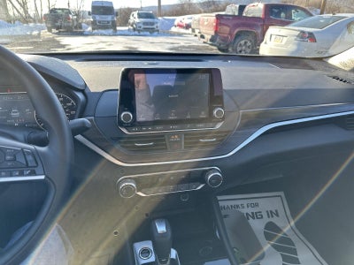 2024 Nissan Altima 2.5 SV Sedan