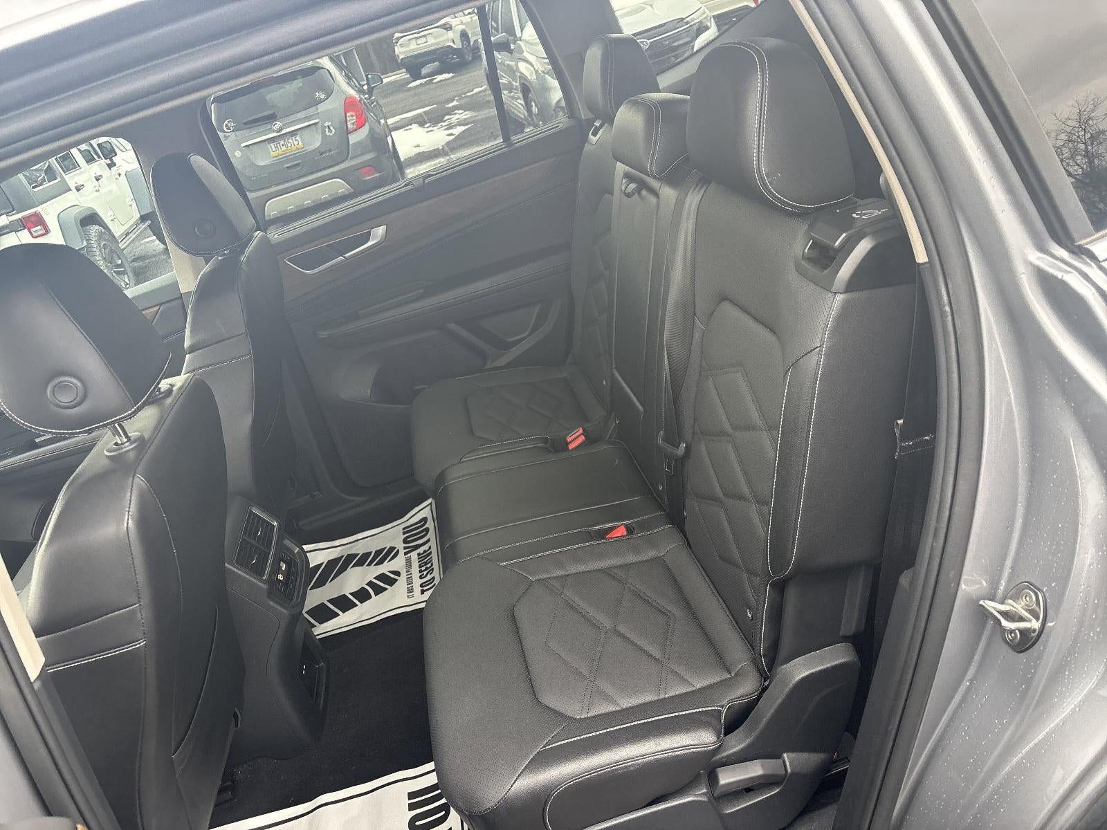 2024 Volkswagen Atlas 2.0T SE w/Technology 4MOTION