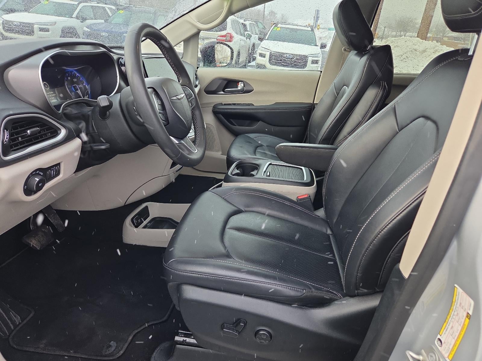 2024 Chrysler Pacifica Touring L FWD