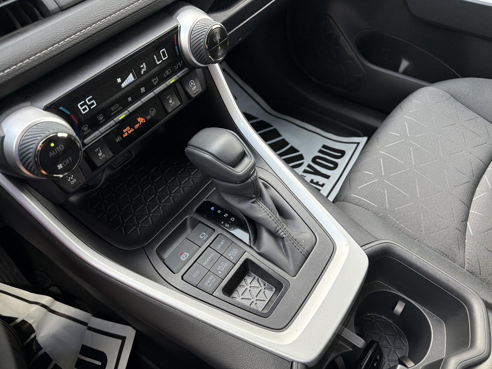 2024 Toyota RAV4 XLE AWD (Natl)