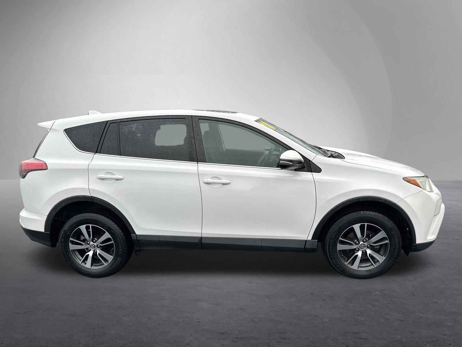2018 Toyota RAV4 XLE AWD (Natl)