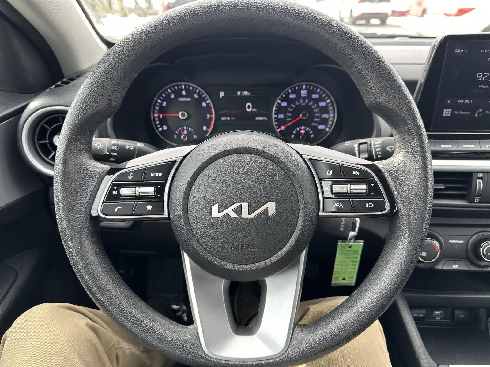 2024 Kia Forte LXS IVT