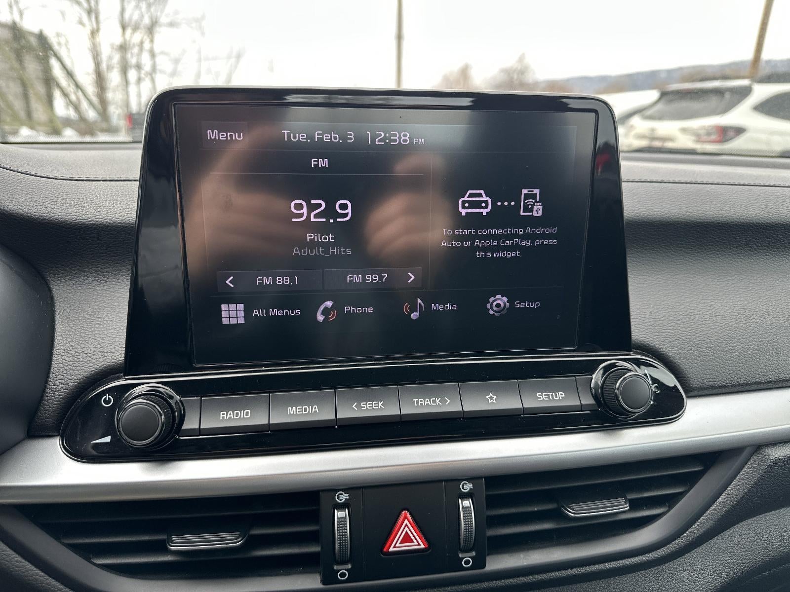 2024 Kia Forte LXS IVT