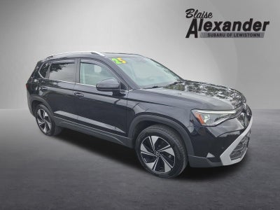 2025 Volkswagen Taos SE 4MOTION