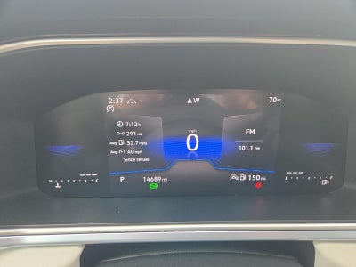2025 Volkswagen Taos SE 4MOTION