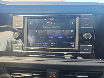 2024 Volkswagen Jetta SE Auto